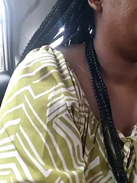 Snapshot of Bootyliciousbbw12 chatting on October 31, 2025, 6:03 am Bootyliciousbbw12 online show from October 31, 2025, 6:03 am