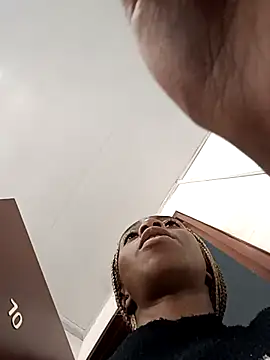 Shanelle   online show from February 25, 2026, 1:43 pm