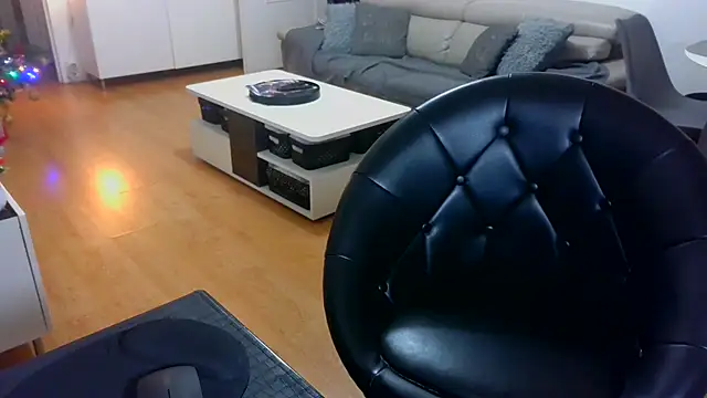 Snapshot of sarametisse26 chatting on December 15, 2025, 7:01 am sarametisse26 online show from December 15, 2025, 7:01 am