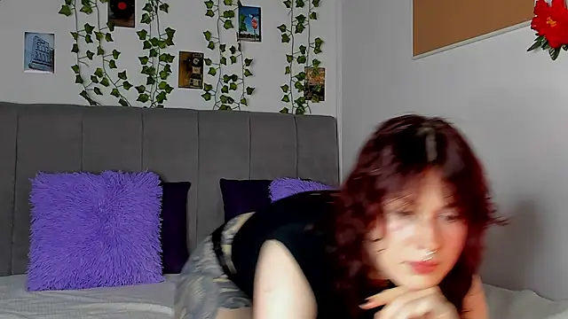 Snapshot of miss_Lizzy chatting on October 20, 2025, 1:17 am miss Lizzy online show from October 20, 2025, 1:17 am