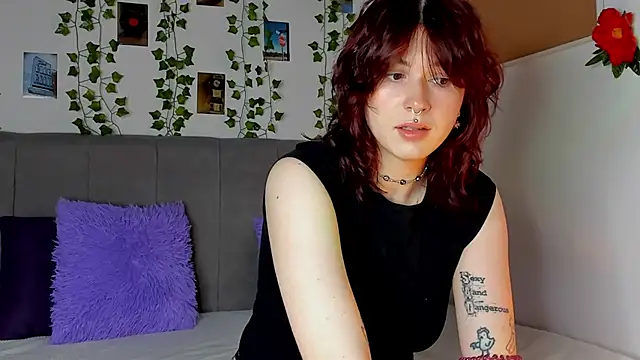 Snapshot of miss_Lizzy chatting on November 4, 2025, 1:16 am miss Lizzy online show from November 4, 2025, 1:16 am