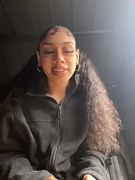 Snapshot of badbaby187 chatting on February 4, 2026, 4:46 pm badbaby187 online show from February 4, 2026, 4:46 pm