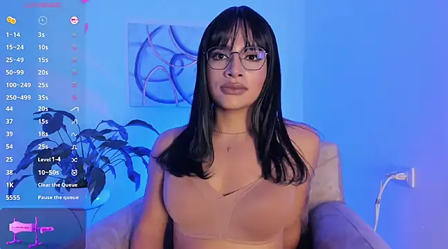 Snapshot of dahnia- chatting on February 6, 2025, 6:29 am dahnia- online show from February 6, 2025, 6:29 am