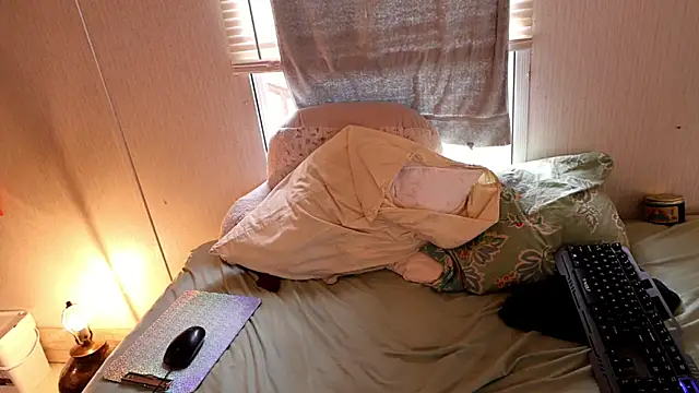 xxpixeyxx online show from March 29, 2026, 2:06 pm