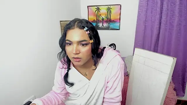 Snapshot of Andrys_ chatting on October 17, 2025, 9:01 am Andrys online show from October 17, 2025, 9:01 am