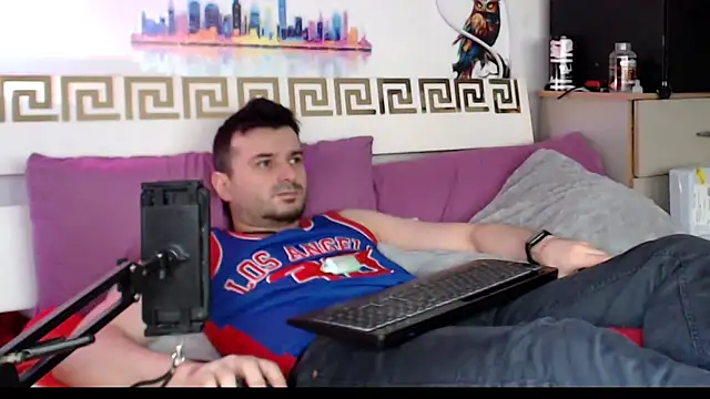 Snapshot of erotico69xxx chatting on March 28, 2026, 1:33 pm erotico69xxx online show from March 28, 2026, 1:33 pm