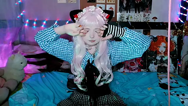 Snapshot of Usagi_Blush_ chatting on February 28, 2025, 11:12 pm Usagi Blush online show from February 28, 2025, 11:12 pm