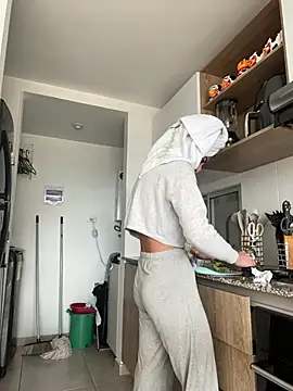 Snapshot of Ameellie chatting on February 18, 2025, 3:21 pm Ameellie online show from February 18, 2025, 3:21 pm