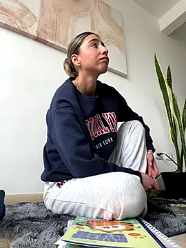 Snapshot of Ameellie chatting on September 30, 2025, 3:50 pm Ameellie online show from September 30, 2025, 3:50 pm