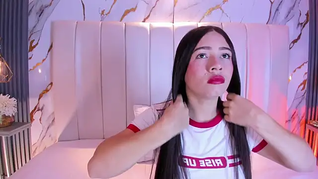 SaraRiley online show from April 16, 2026, 10:45 pm