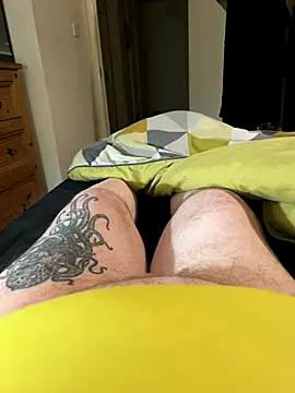 Snapshot of chatting on November 20, 2025, 9:14 pm online show from November 20, 2025, 9:14 pm