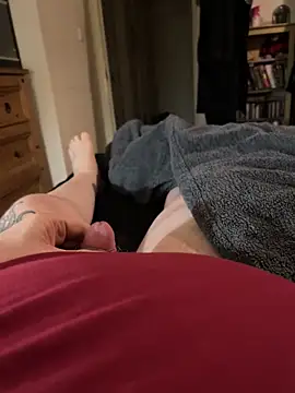 Snapshot of chatting on December 18, 2025, 9:32 pm online show from December 18, 2025, 9:32 pm