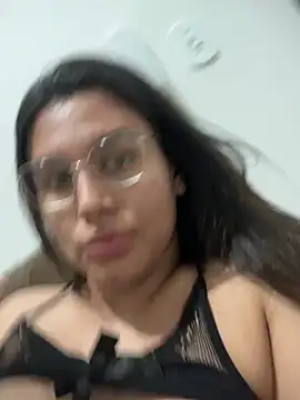 Snapshot of allana_freire chatting on March 4, 2026, 11:22 pm allana freire online show from March 4, 2026, 11:22 pm