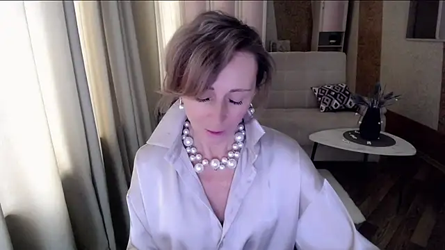 HornyMilf 777 online show from February 26, 2025, 8:37 am