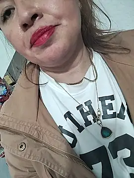 Snapshot of isabellacen chatting on October 16, 2025, 2:29 pm isabellacen online show from October 16, 2025, 2:29 pm