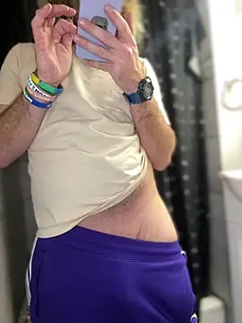 4kUsh2Fashion0 online show from December 30, 2024, 4:20 am