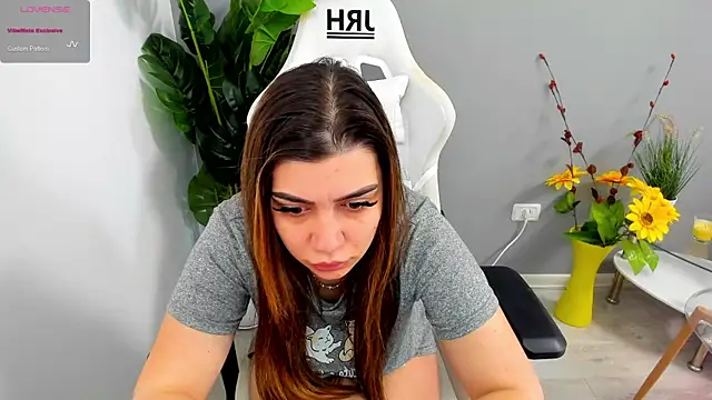 EveEvian online show from April 23, 2026, 11:53 am