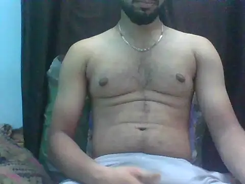 Snapshot of 8inchlegendbro chatting on June 5, 2026, 4:35 pm 8inchlegendbro online show from June 5, 2026, 4:35 pm