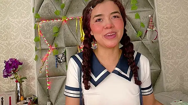 Angela lovee online show from October 11, 2025, 12:47 pm