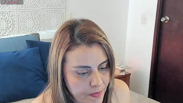 V monse online show from December 16, 2025, 3:39 pm