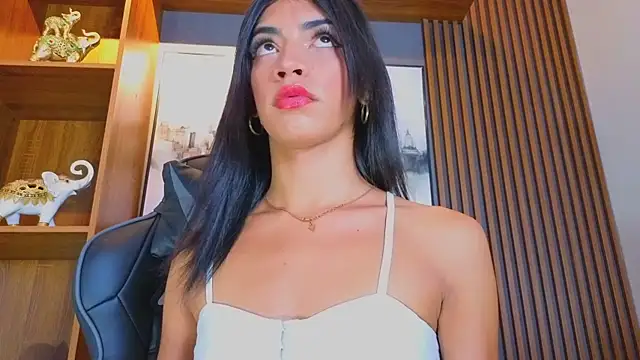 Alahia Rodriguez online show from May 11, 2026, 8:28 pm