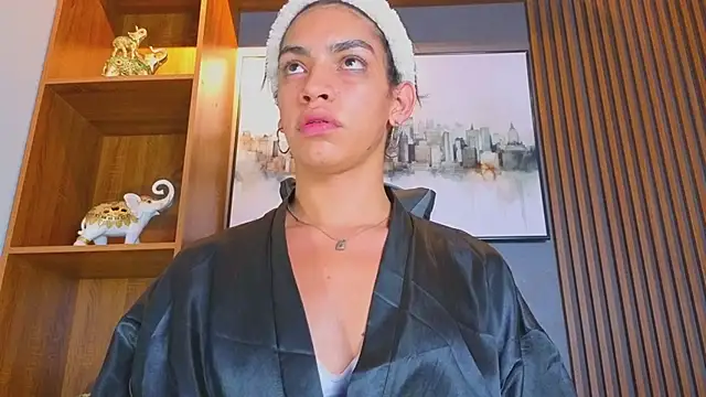 Alahia Rodriguez online show from May 21, 2026, 8:05 pm