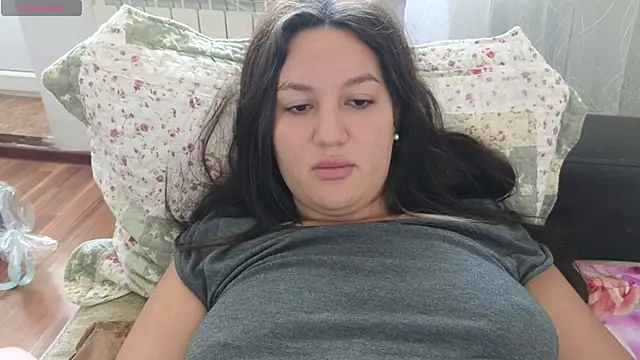 Snapshot of Nelly_Fischer chatting on February 9, 2025, 8:33 am Nelly Fischer online show from February 9, 2025, 8:33 am