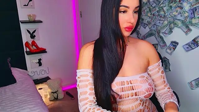MissAmeliaa online show from May 22, 2026, 12:00 pm