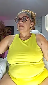 evelin hott online show from December 4, 2025, 3:38 am