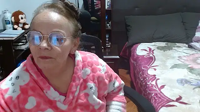 asleycavta online show from September 10, 2025, 2:22 am