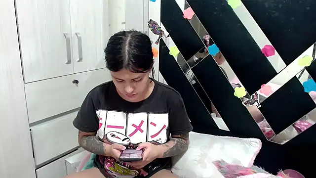 Snapshot of katery_wok11 chatting on November 4, 2025, 8:30 pm katery wok11 online show from November 4, 2025, 8:30 pm