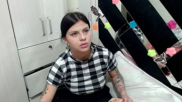 Snapshot of katery_wok11 chatting on December 15, 2025, 7:51 pm katery wok11 online show from December 15, 2025, 7:51 pm