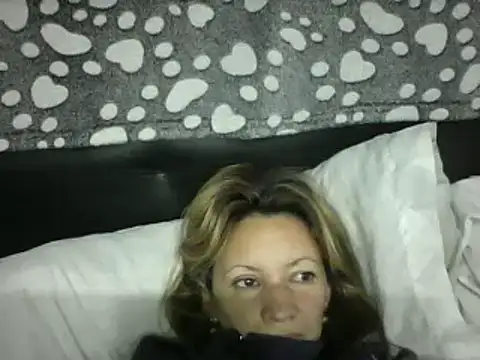 Snapshot of Paulita_x3 chatting on April 18, 2026, 10:52 am Paulita x3 online show from April 18, 2026, 10:52 am