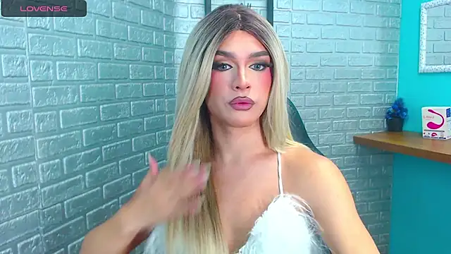 Snapshot of Mike_Nourr chatting on September 24, 2025, 3:21 am Mike Nourr online show from September 24, 2025, 3:21 am