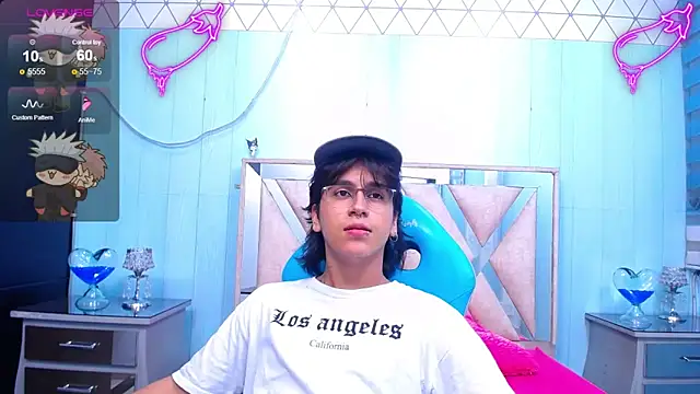 Snapshot of alex_477 chatting on February 8, 2025, 5:39 pm alex 477 online show from February 8, 2025, 5:39 pm