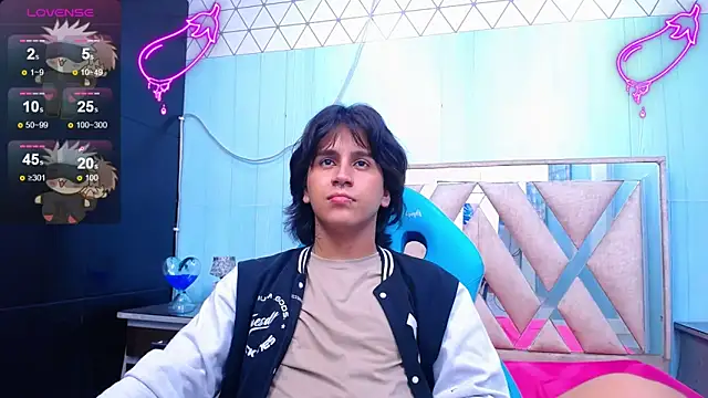 Snapshot of alex_477 chatting on March 3, 2025, 5:39 pm alex 477 online show from March 3, 2025, 5:39 pm