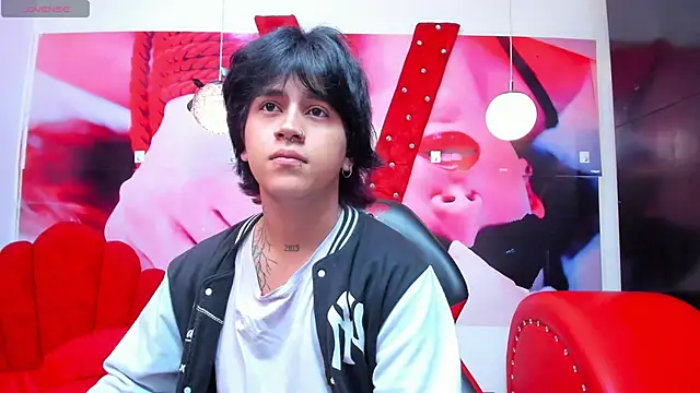 Snapshot of alex_477 chatting on March 20, 2025, 11:49 am alex 477 online show from March 20, 2025, 11:49 am