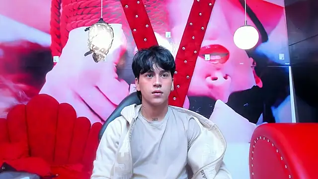 Snapshot of alex_477 chatting on October 6, 2025, 11:40 am alex 477 online show from October 6, 2025, 11:40 am