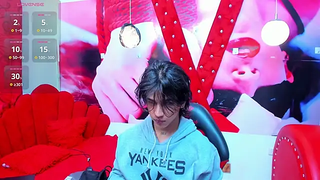 alex 477 online show from April 17, 2026, 11:24 am