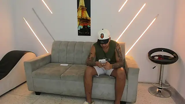 Snapshot of brutal_sex_room2 chatting on February 1, 2026, 1:09 pm brutal sex room2 online show from February 1, 2026, 1:09 pm