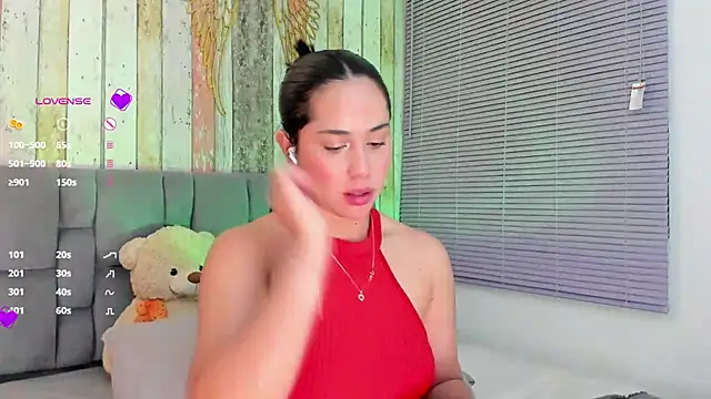 Snapshot of Gigi-bom chatting on January 29, 2025, 3:33 am Gigi-bom online show from January 29, 2025, 3:33 am