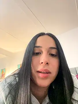 Snapshot of Gigi-bom chatting on September 17, 2025, 5:09 am Gigi-bom online show from September 17, 2025, 5:09 am