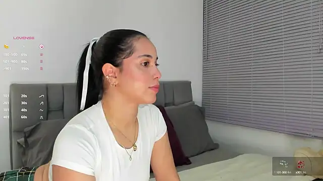 Snapshot of Gigi-bom chatting on October 4, 2025, 12:41 am Gigi-bom online show from October 4, 2025, 12:41 am