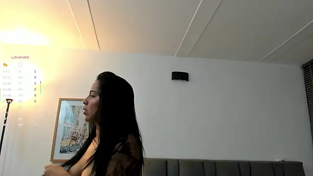 Snapshot of Gigi-bom chatting on December 21, 2025, 1:46 am Gigi-bom online show from December 21, 2025, 1:46 am