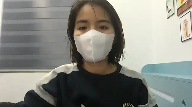 Michiko1 online show from February 11, 2025, 2:24 pm