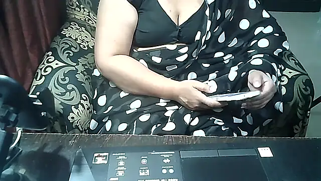 Punambhabisexy online show from December 14, 2025, 9:58 am