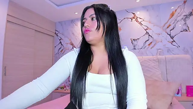 Snapshot of kiana_cream chatting on December 5, 2025, 4:58 pm kiana cream online show from December 5, 2025, 4:58 pm