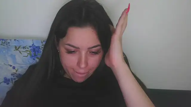 LovelyJulliette online show from May 11, 2026, 8:17 pm