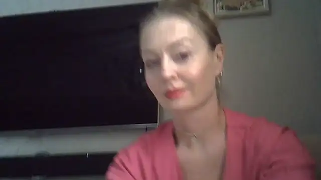 Snapshot of ZarinaSwift chatting on July 27, 2026, 10:11 am ZarinaSwift online show from July 27, 2026, 10:11 am