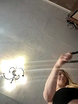 AmmyHot online show from November 21, 2025, 4:11 am